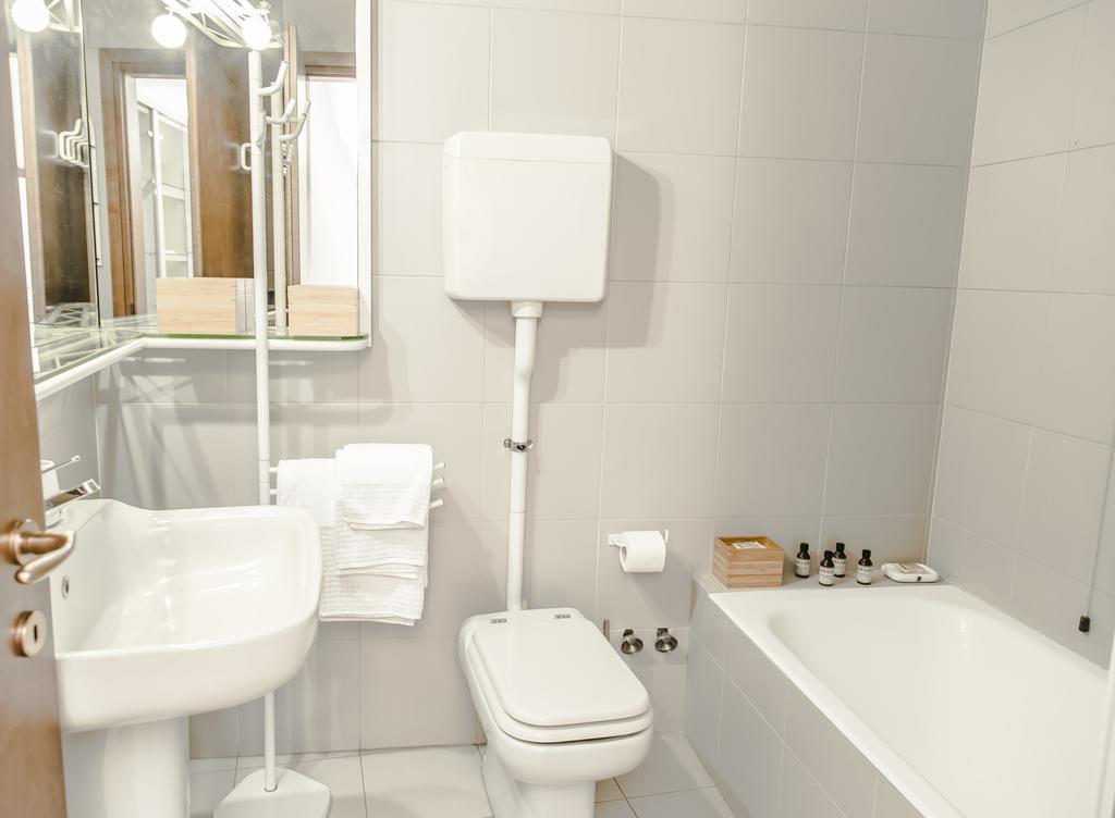 San Maurilio Apartments Milan Room photo
